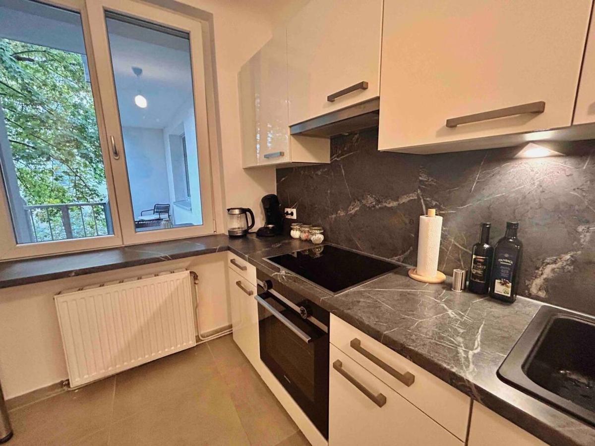 Urbaner Charme: Stilvolles Wohnen Im Herzen Wiens Exterior photo