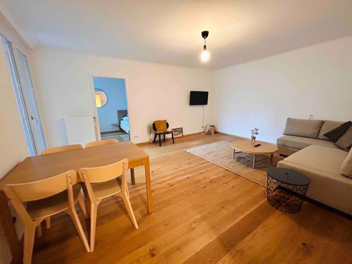 Urbaner Charme: Stilvolles Wohnen Im Herzen Wiens Exterior photo